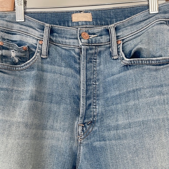 MOTHER The Tomcat High Rise Distressed Jeans - Picture 4 of 6